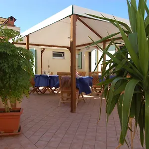 La Papaya Guest house