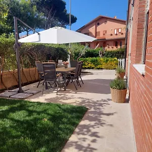 Casa Del Sole Con Giardino Marina Di Pisa